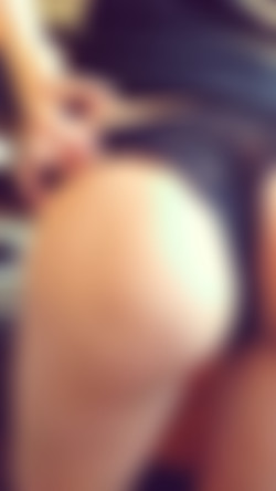 608 x 1080 Pt.1/Cooking_CreamySandra_1080p.mp4