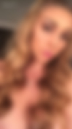 Kendra Sunderland (LibraryGirl) (Premium Snapchat) (2017 2018)/Pictures/vlcsnap-2017-11-17-14h57m30s780.png